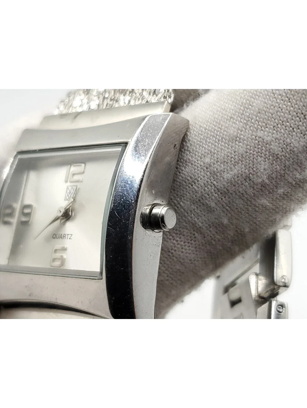 NY&C Quartz Womens Watch New Battery Silver Tone Chain Band 30mm